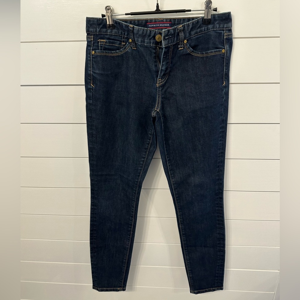 Tommy Hilfiger Women’s Dark Wash Ankle Skinny Jeans